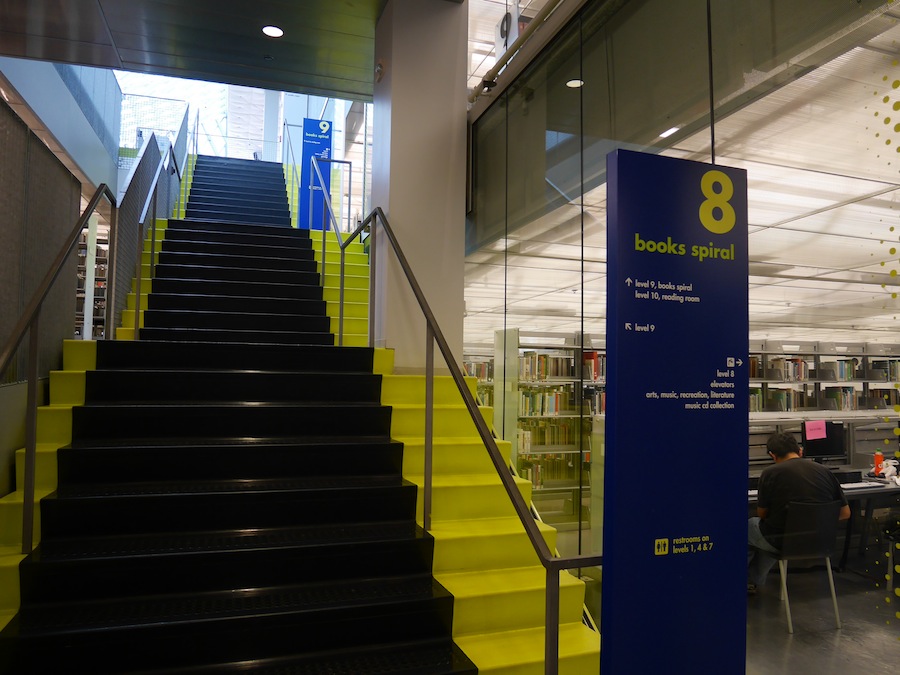 「spiral」は6~9階まである。上には「reading room」