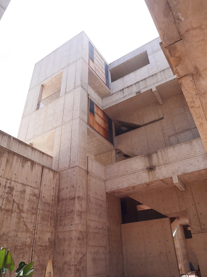 地下からの見上げ1