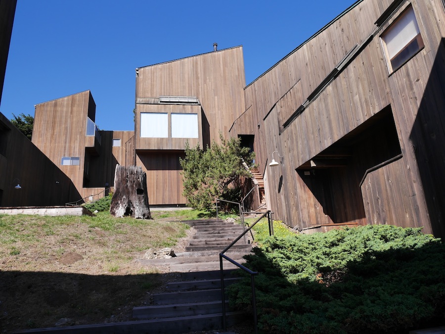 コンドミニアム02