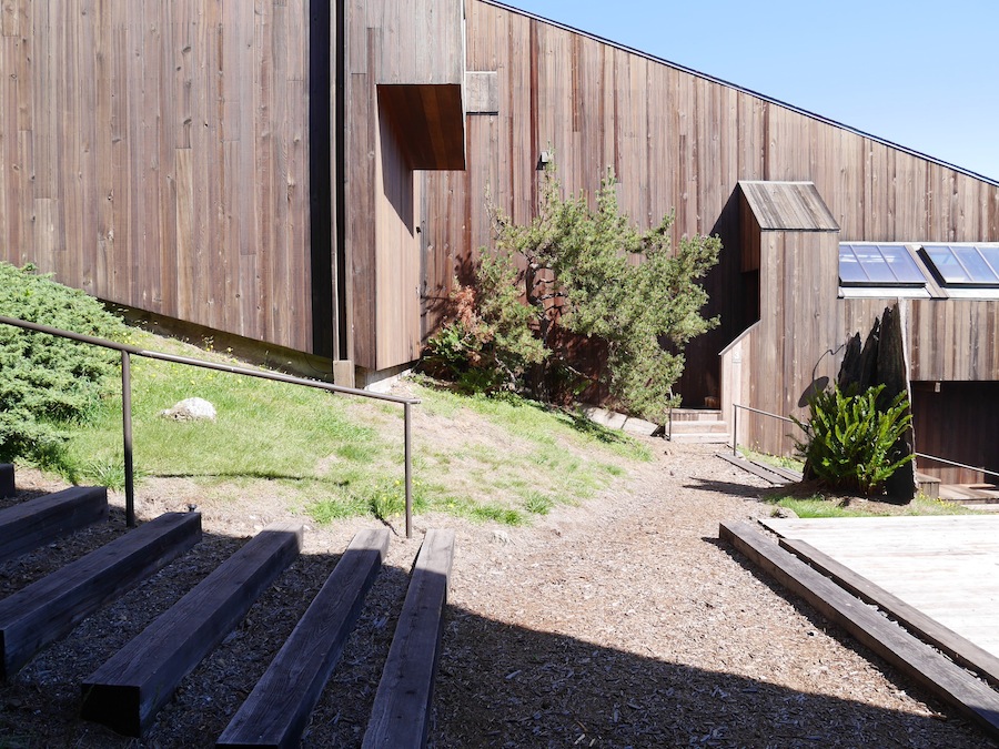 コンドミニアム03